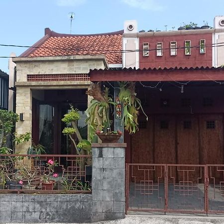 Unique Homestay 443 Yogyakarta Exterior photo