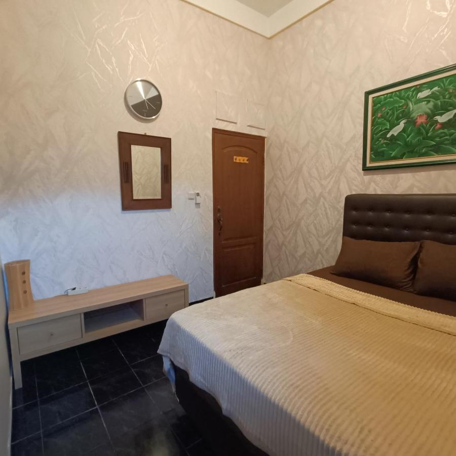 Unique Homestay 443 Yogyakarta Exterior photo